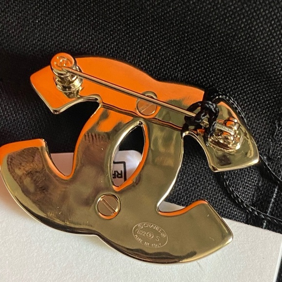 NWT Chanel Brooch gold tone with crystals - Picture 9 of 16